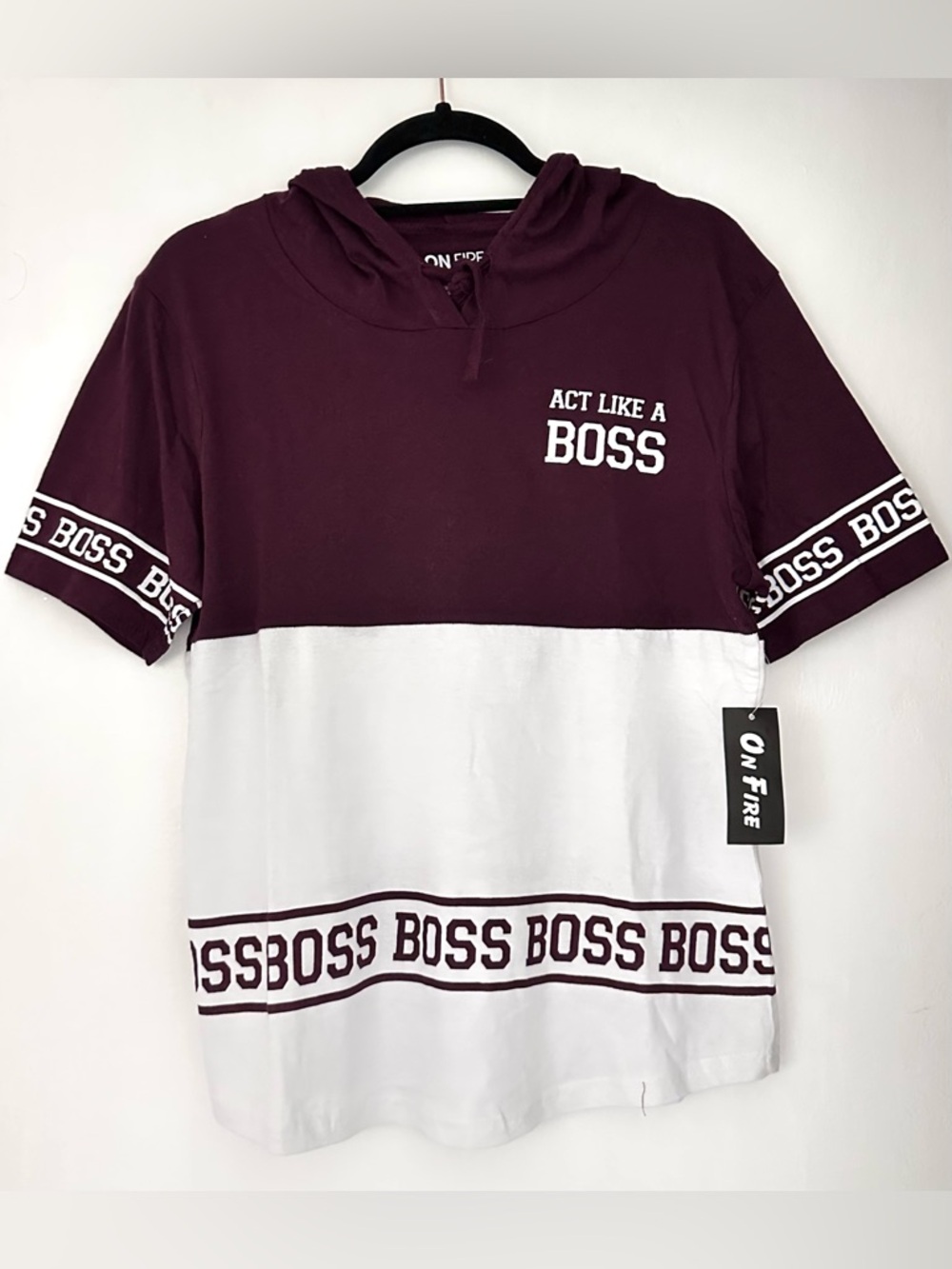 NWT On Fire Boss Short Sleeve Top with Hoodie ACT LIKE A BOSS Size Large